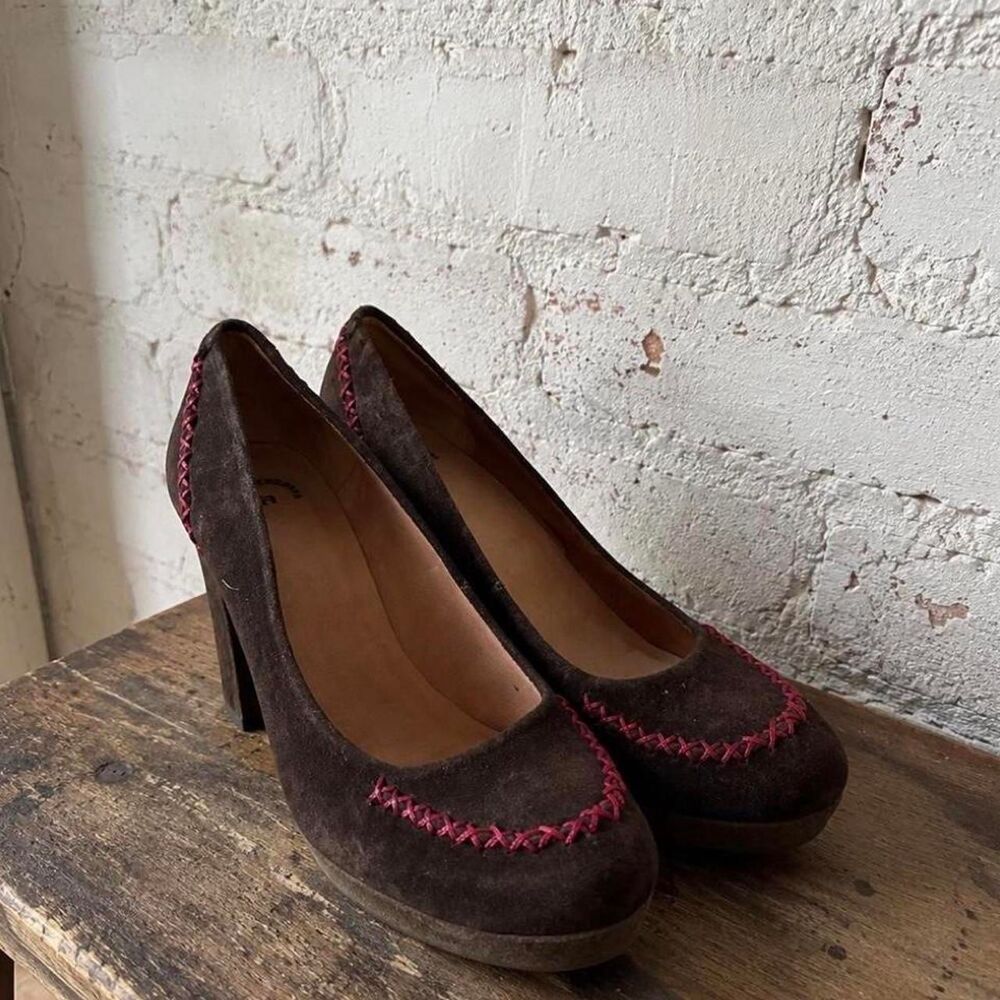 Anthropologie Women's Brown and Burgundy Courts